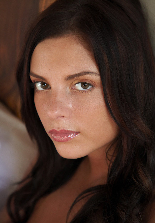 Елена, 23 года, 1 размер груди
